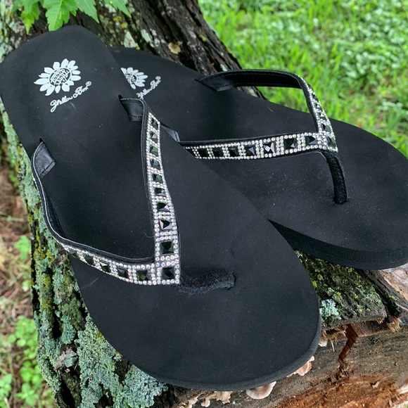 Yellow Box Shoes Yellow Box Saydee Jeweled Black Clear Rhinestone